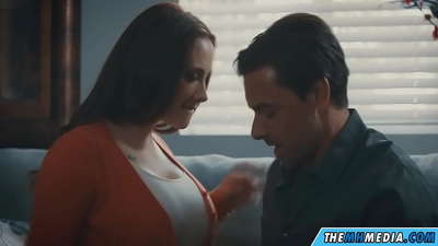 Sexo romântico com uma boa mãe mocinha